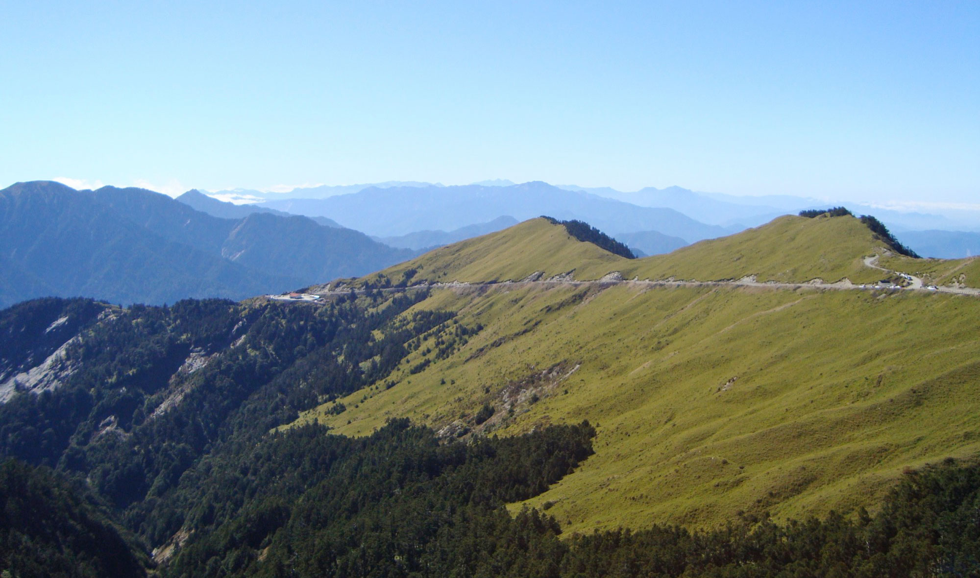 合歡山國家森林遊樂區稜線